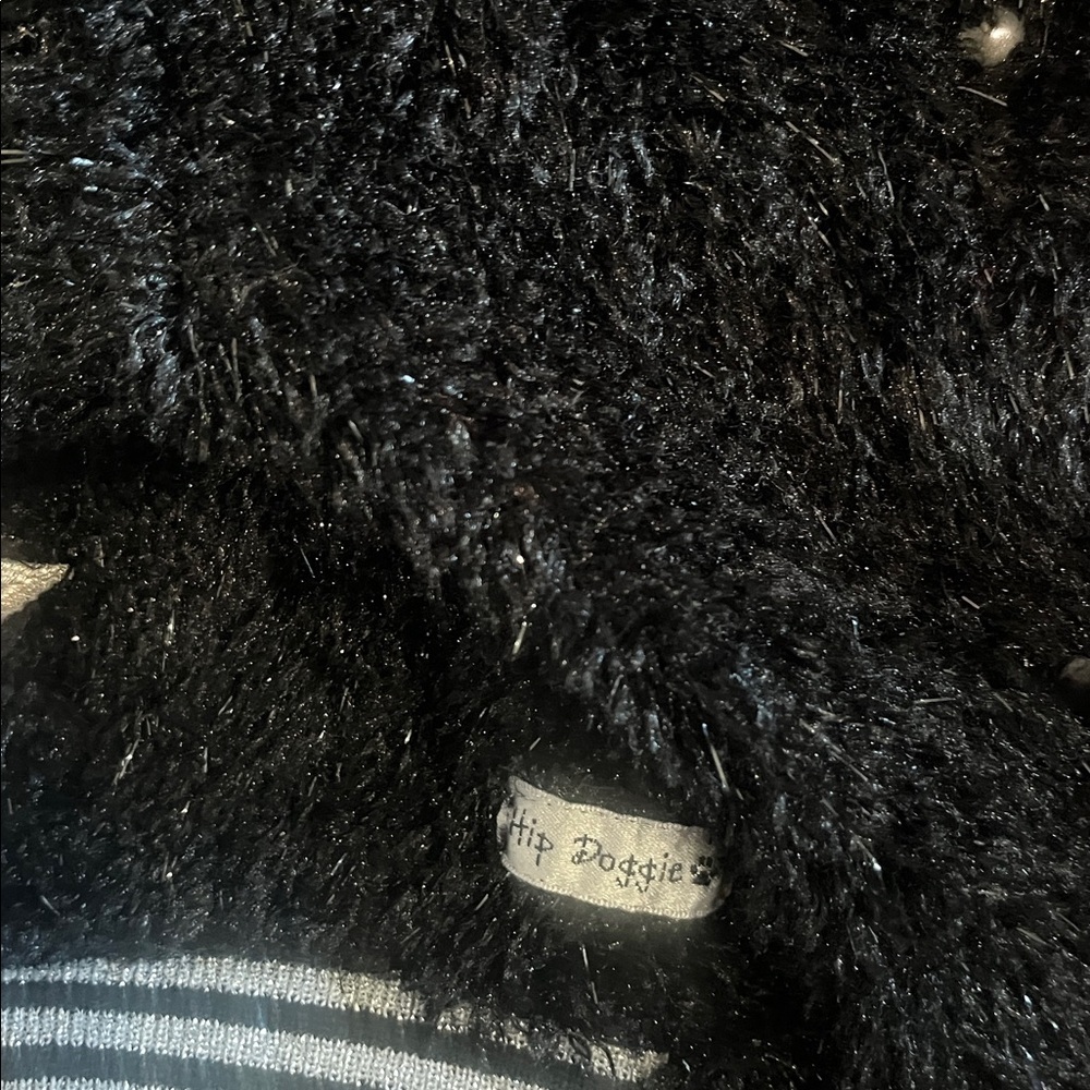 Black Fuzzy doggy jacket size XL - Picture 4 of 5